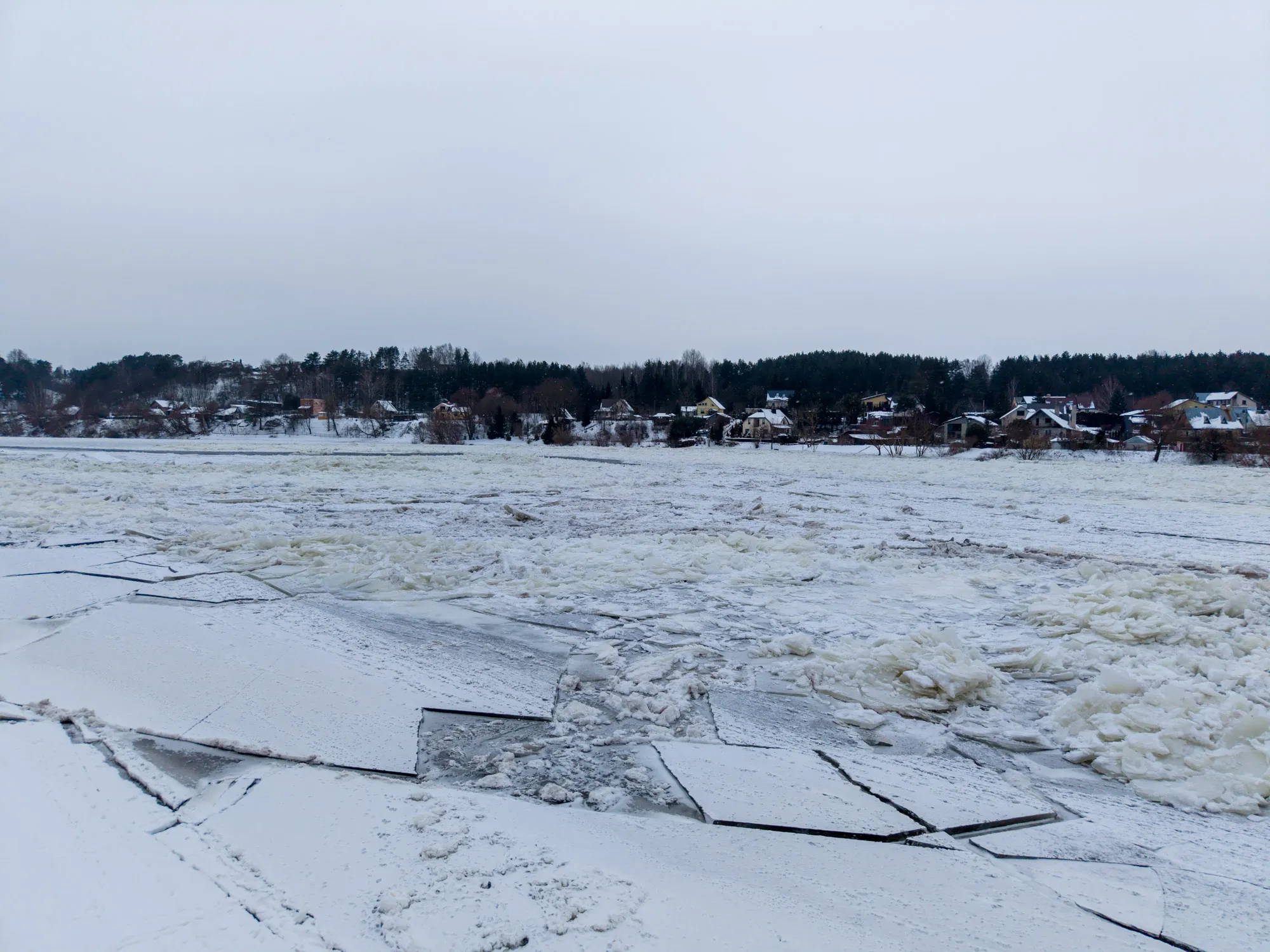 Laukiama ledonešio Neryje / Kas vyksta Kaune nuotr.