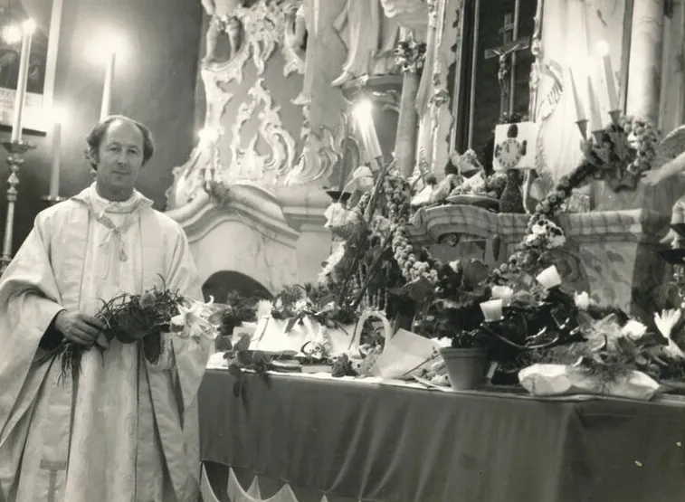 Kunigas Ričardas Mikutavičius 1977 m./Maironio lietuvių literatūros muziejaus nuotr.