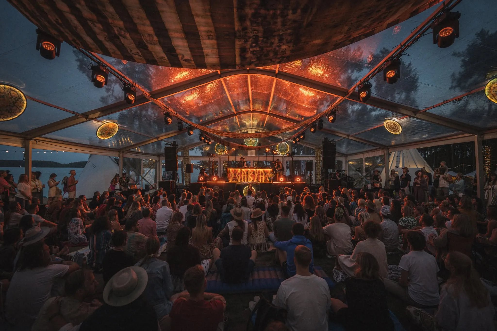 Deva Premal &amp; Miten atvyksta į Kauną / Organizatorių nuotr.