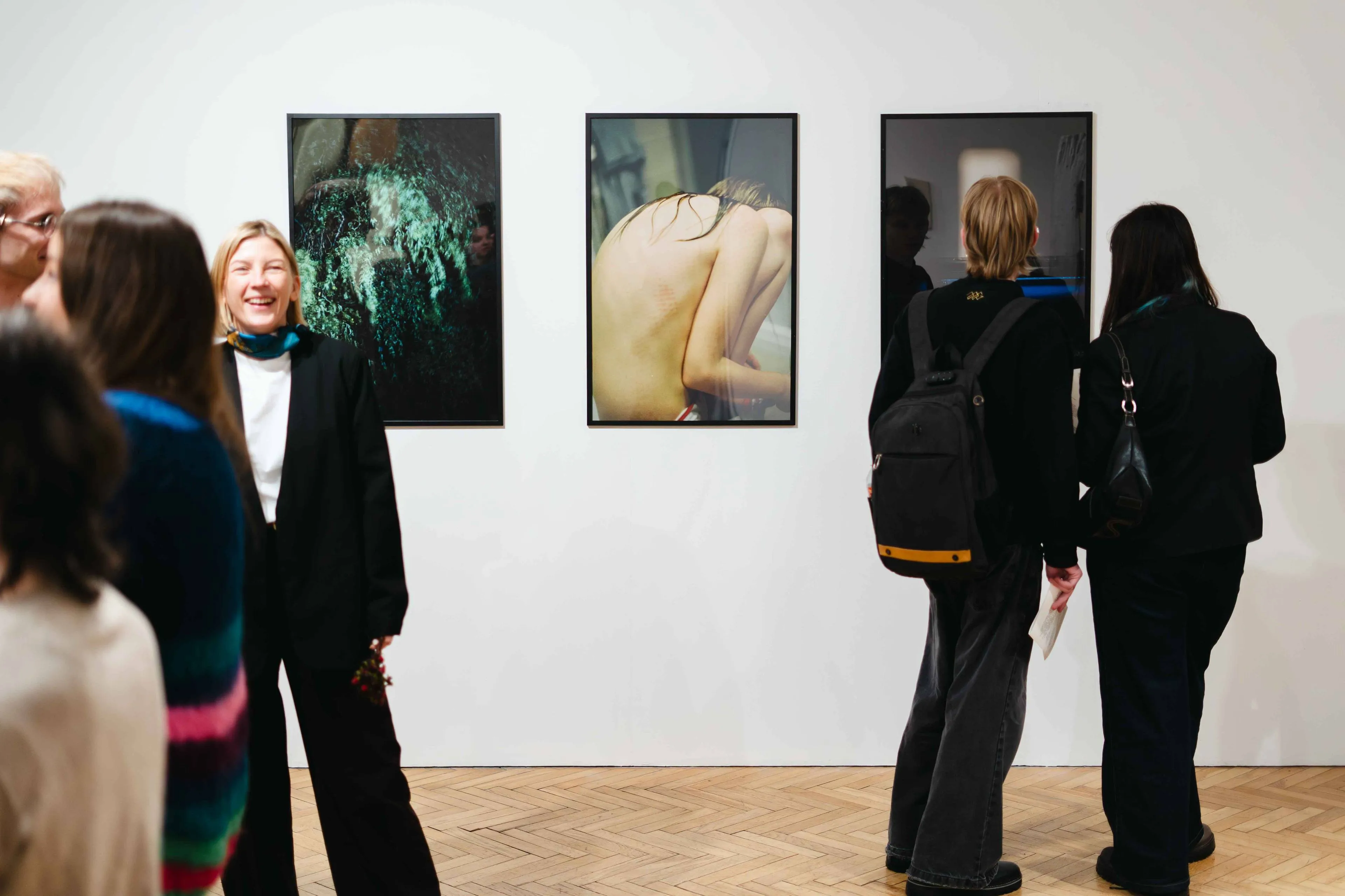 Grupinė menininkų paroda „Vakar, šiandien ir rytoj“ Kauno menininkų namų galerijoje / V. Mantrimo nuotr.