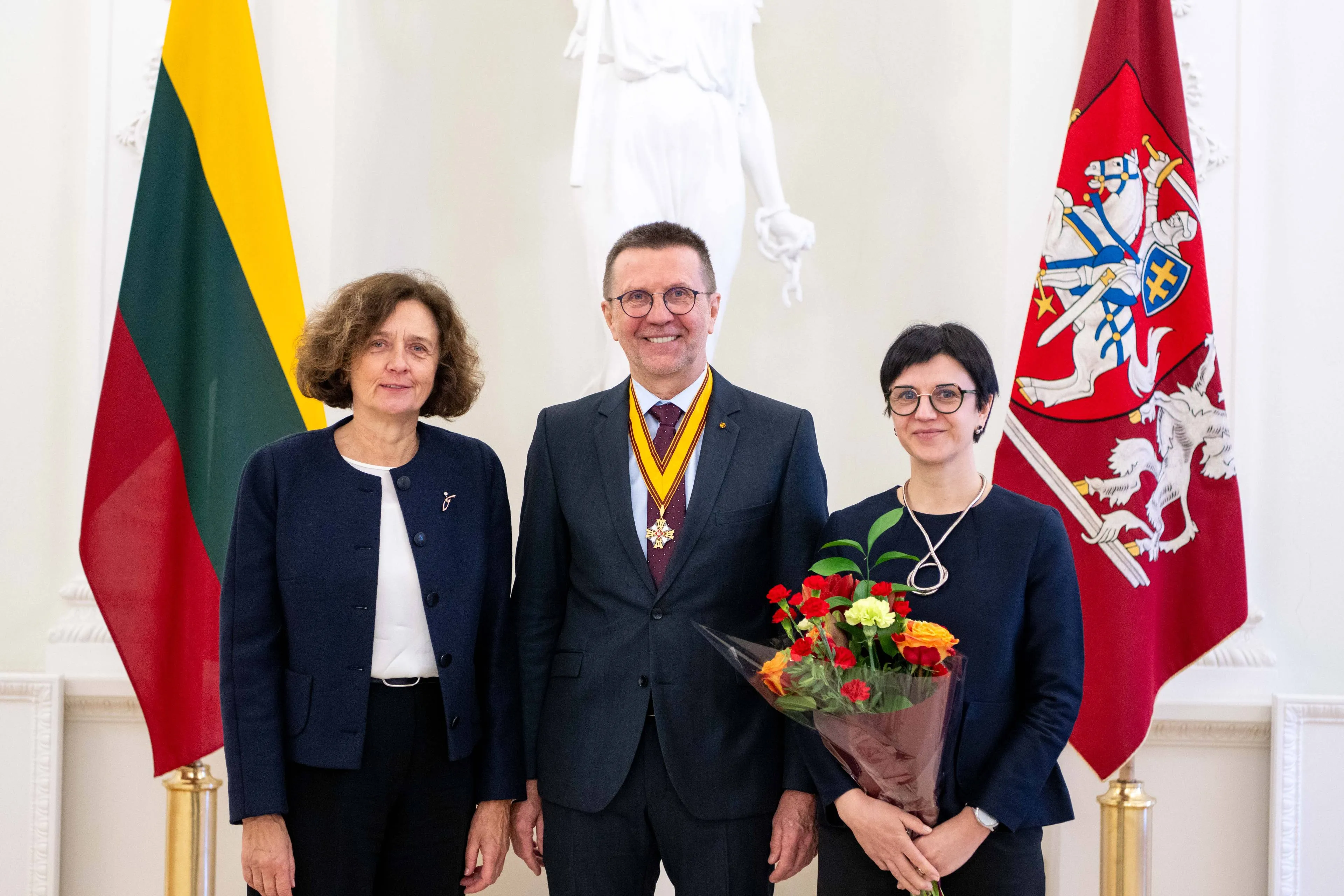 Apdovanotas mokslininkas Virginijus Šikšnys / Lietuvos Respublikos Prezidento kanceliarijos nuotr.