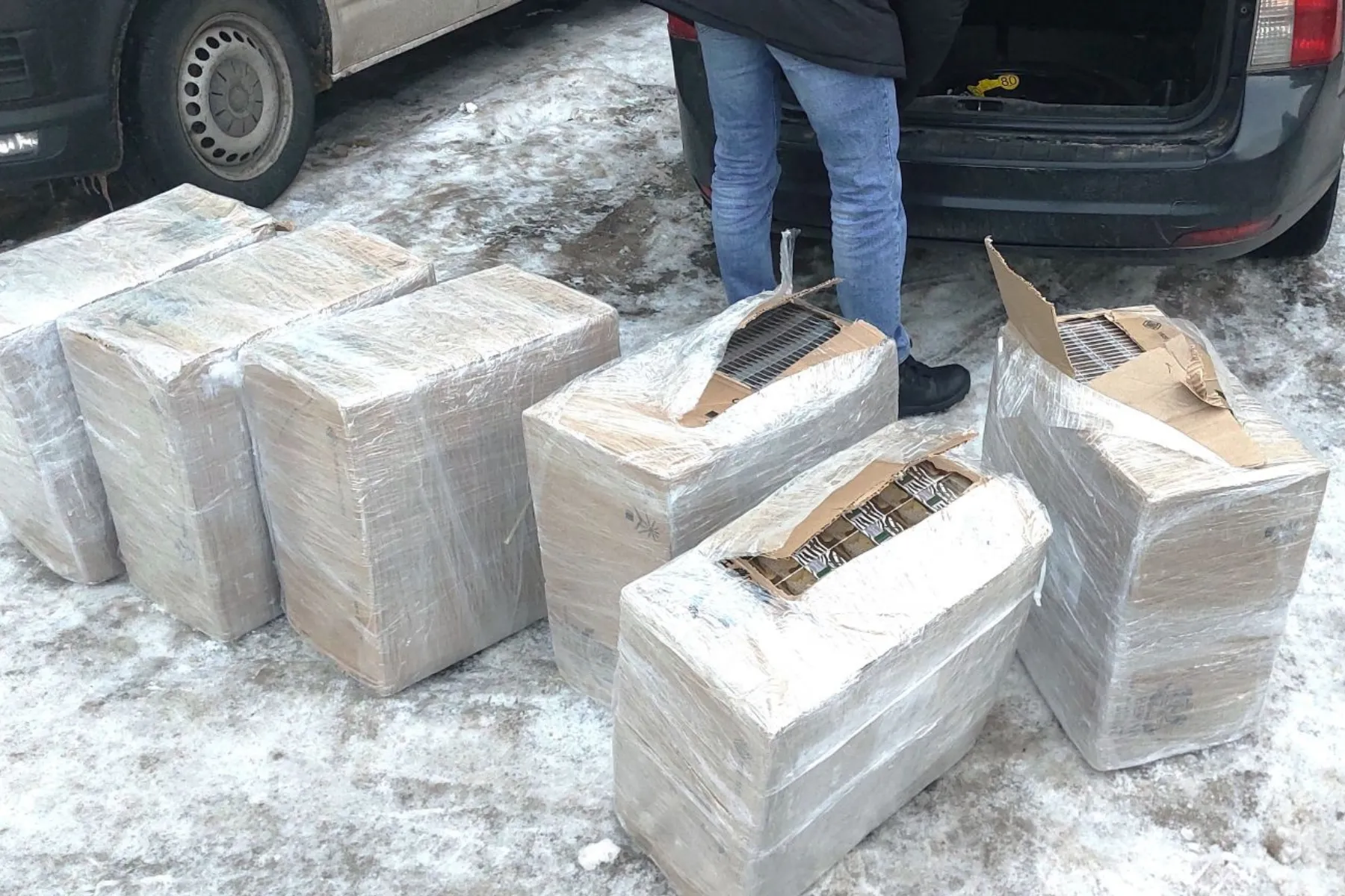 Vilnietis sučiuptas su kontrabanda