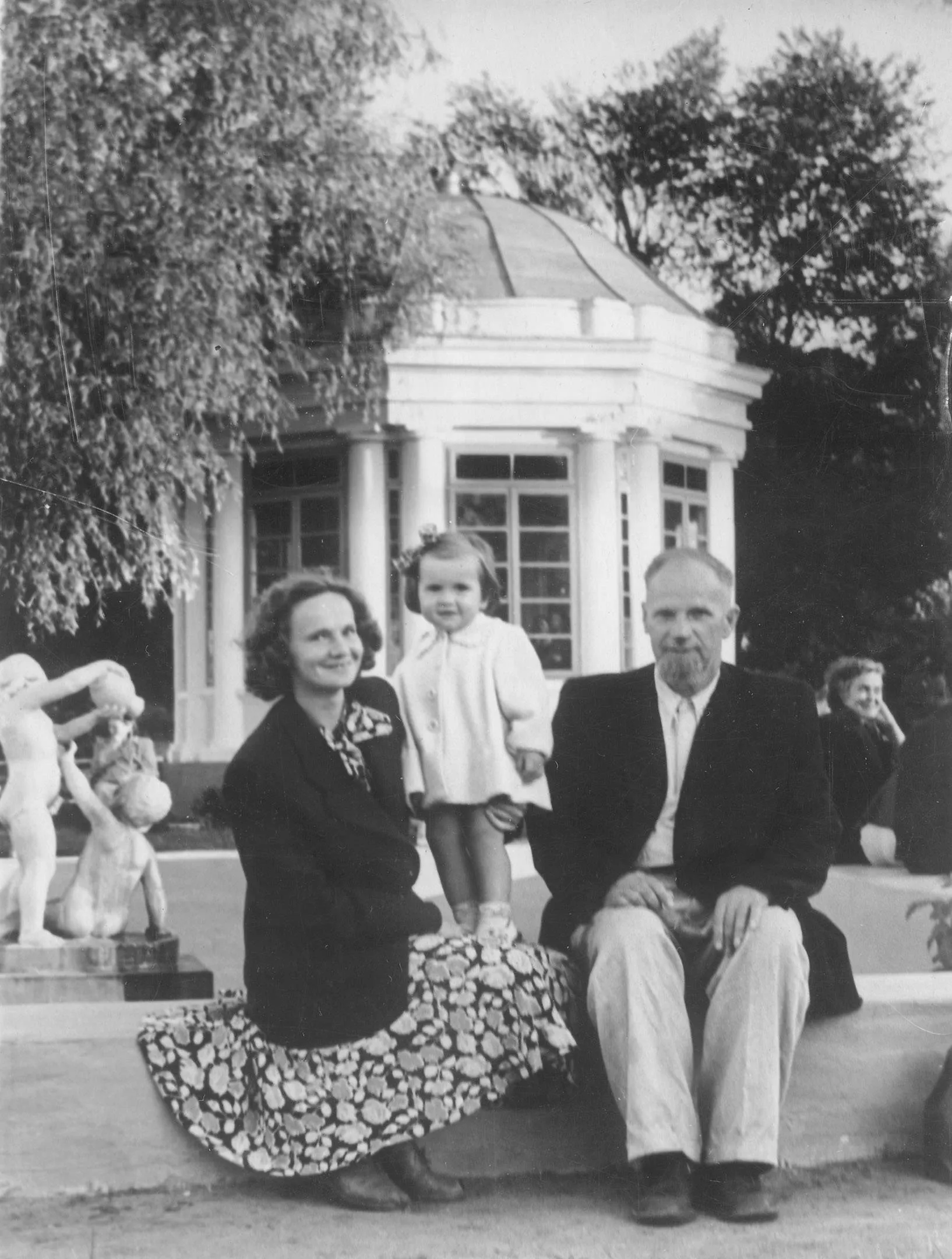 15 su tevu ir dukra Ramune 1956