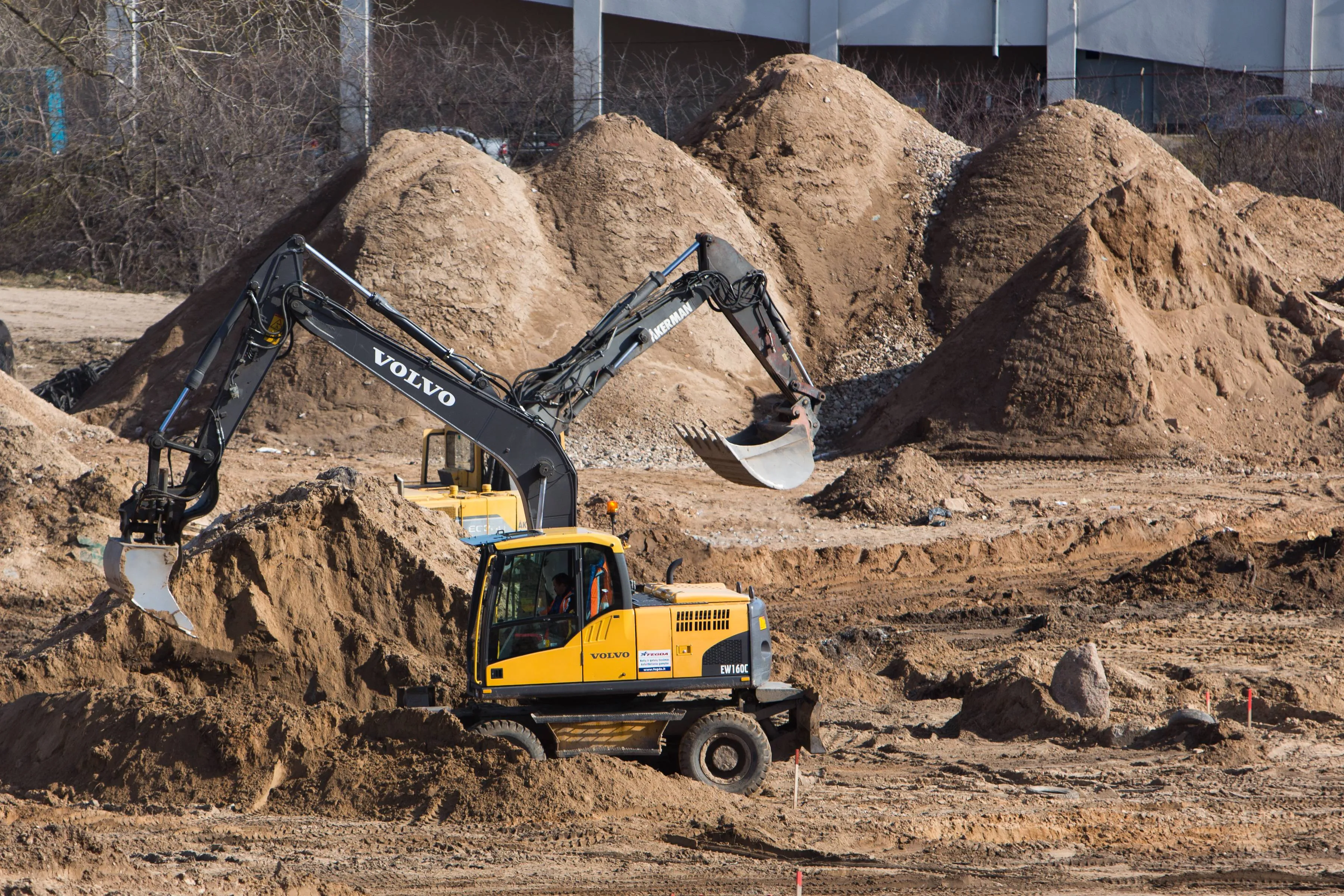 Priesmėlis, smėlis, darbai