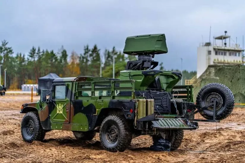 ART06105-scaled-825x0-c-default