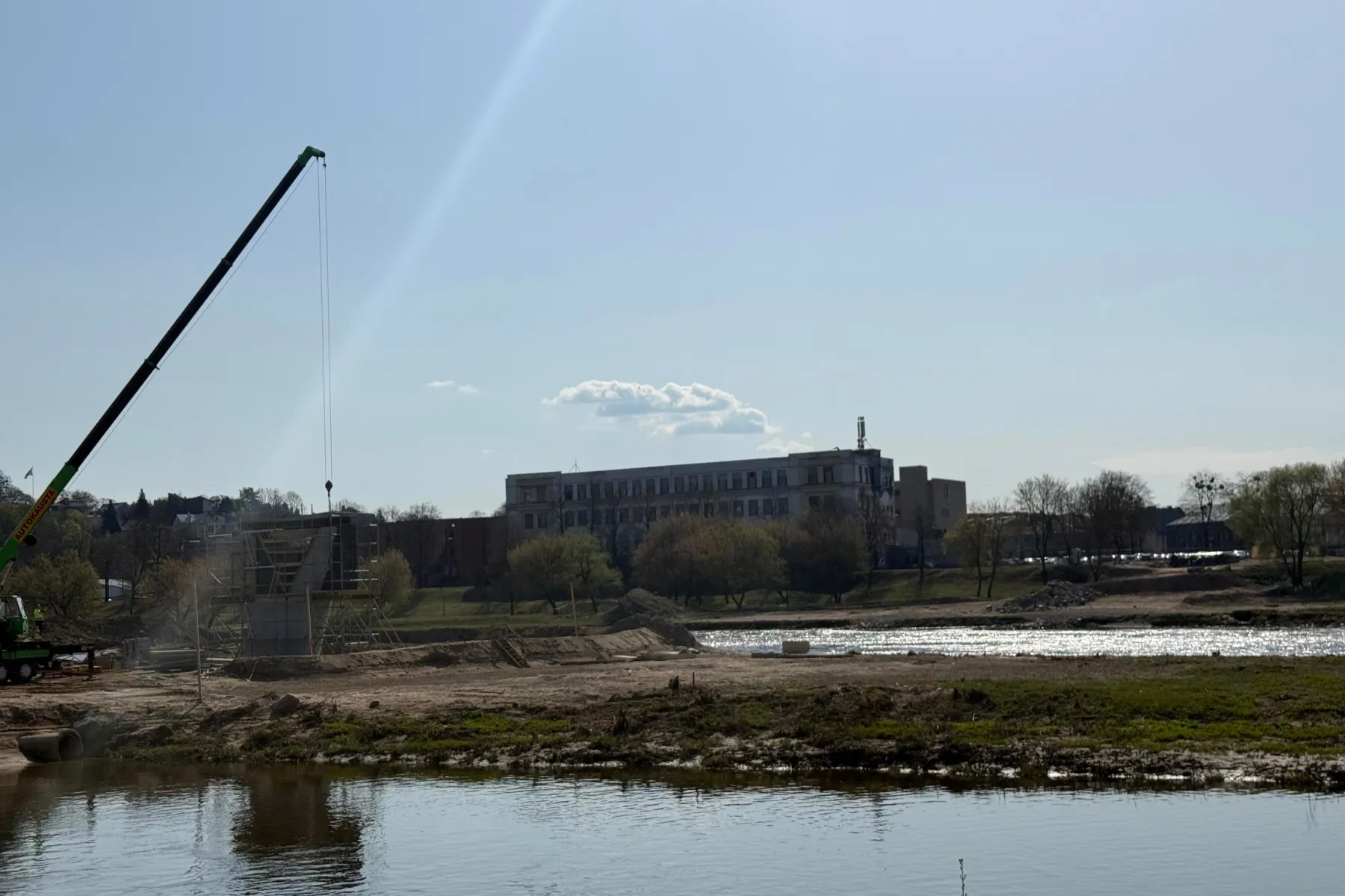 Neris, tilto statybos