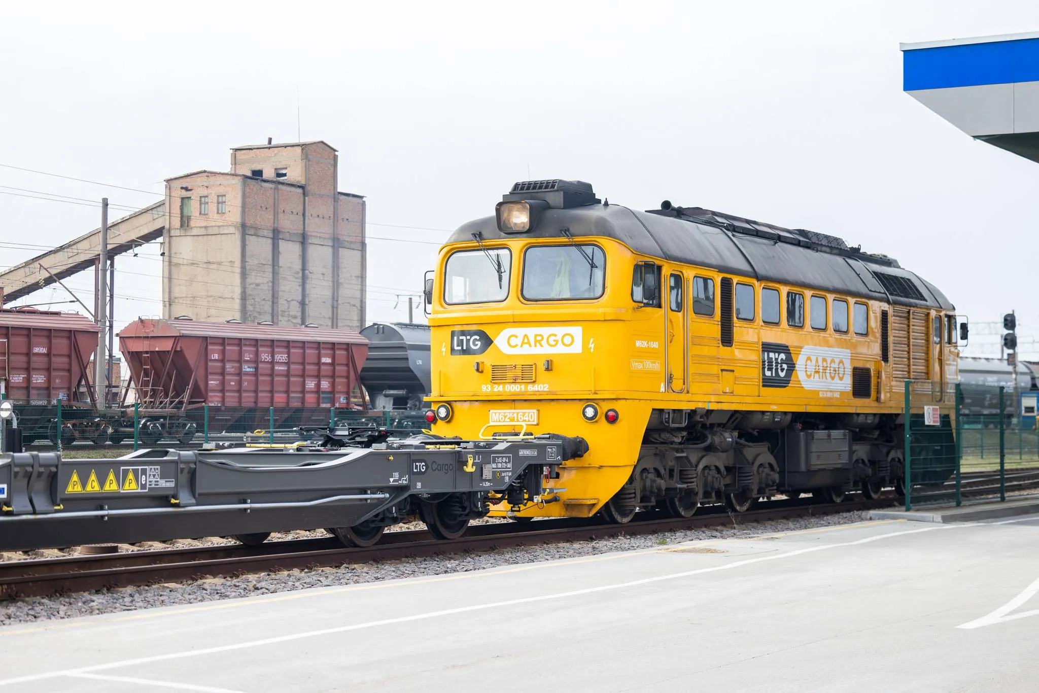 Pristatyti nauji europinės vėžės vagonai