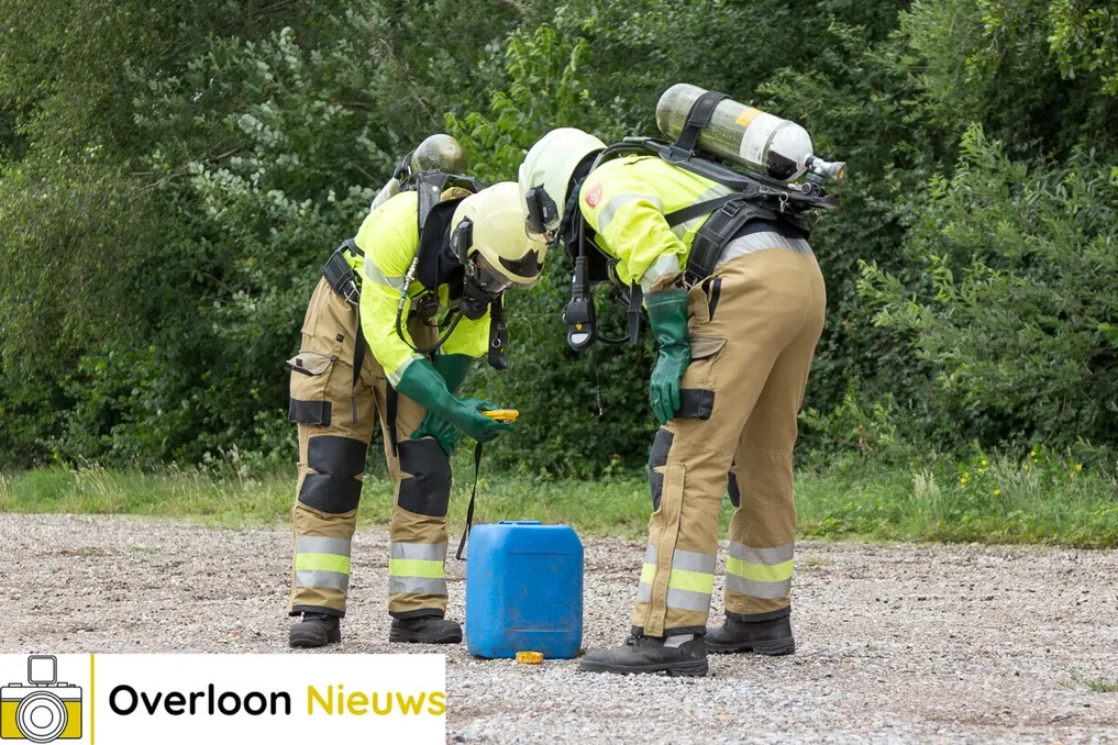 feu1 jwwb nl public 7 7 8 foto albert overloon p1x7a6 brandweerdoetonderzoeknaargevondenvaten03 07 2020 4 1