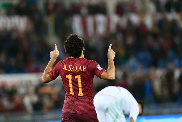 salah spalle