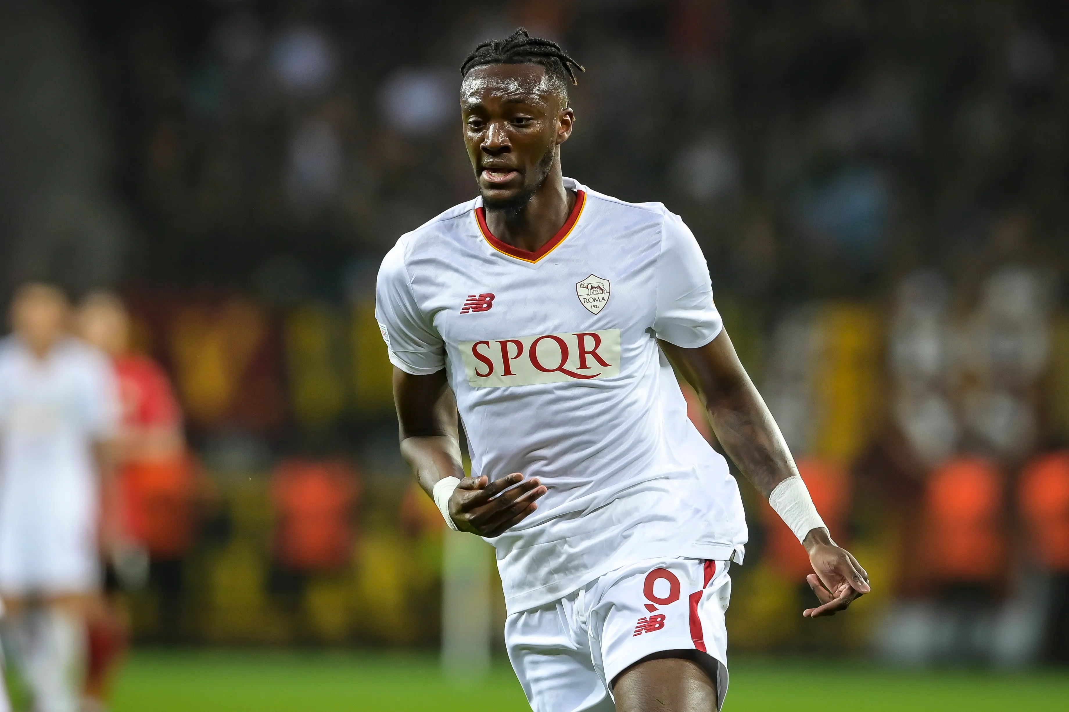 bayer leverkusen roma abraham 2
