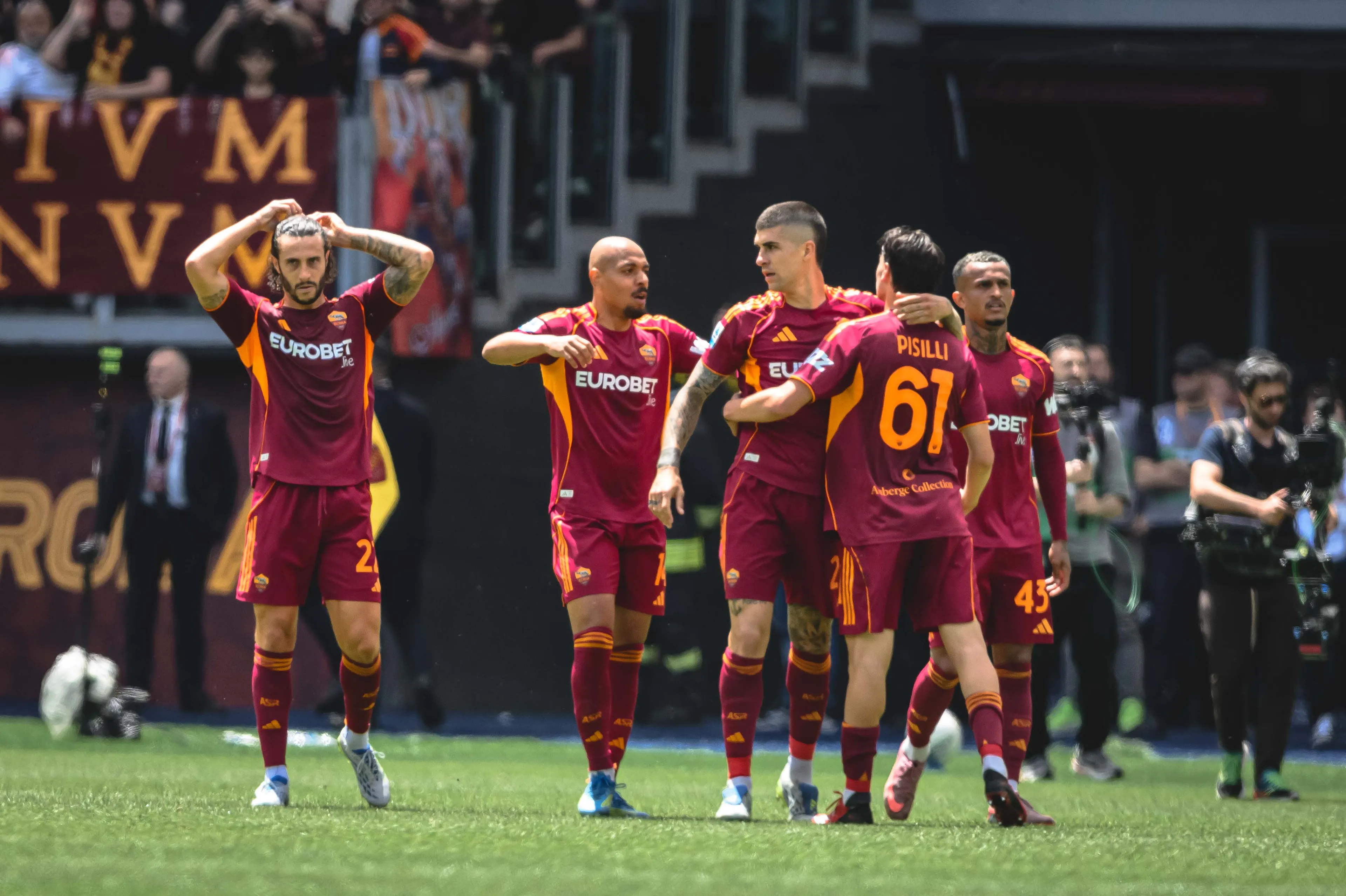 roma lazio squadra esultanza