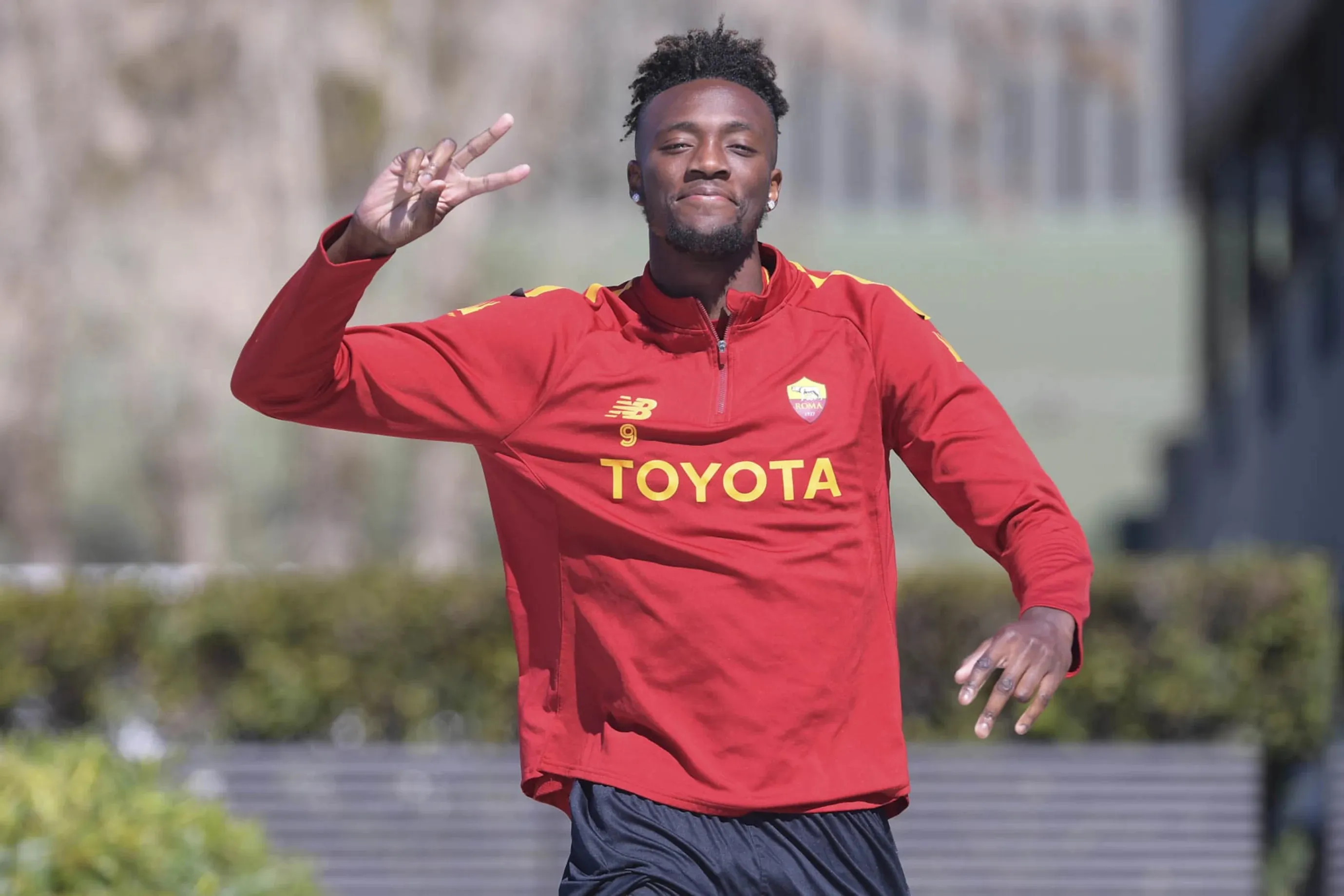 abraham allenamento col sorriso