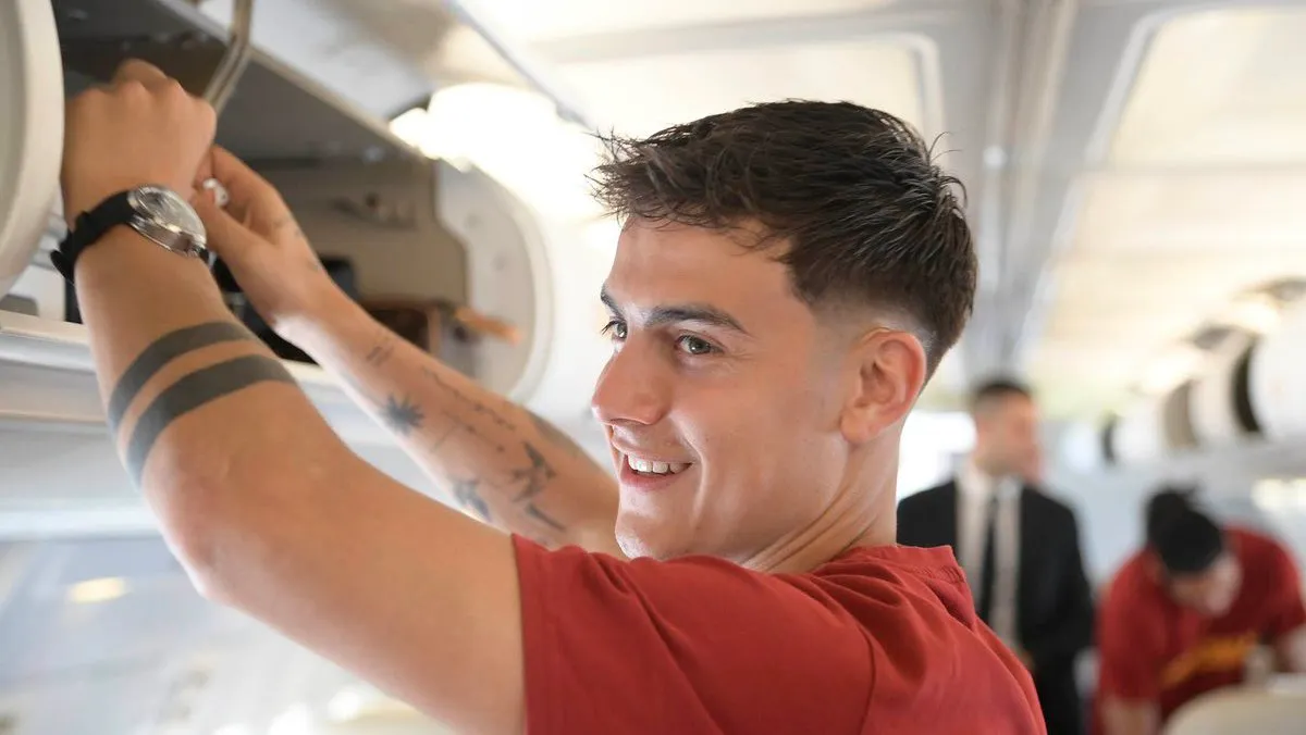 aereo dybala siviglia roma 1