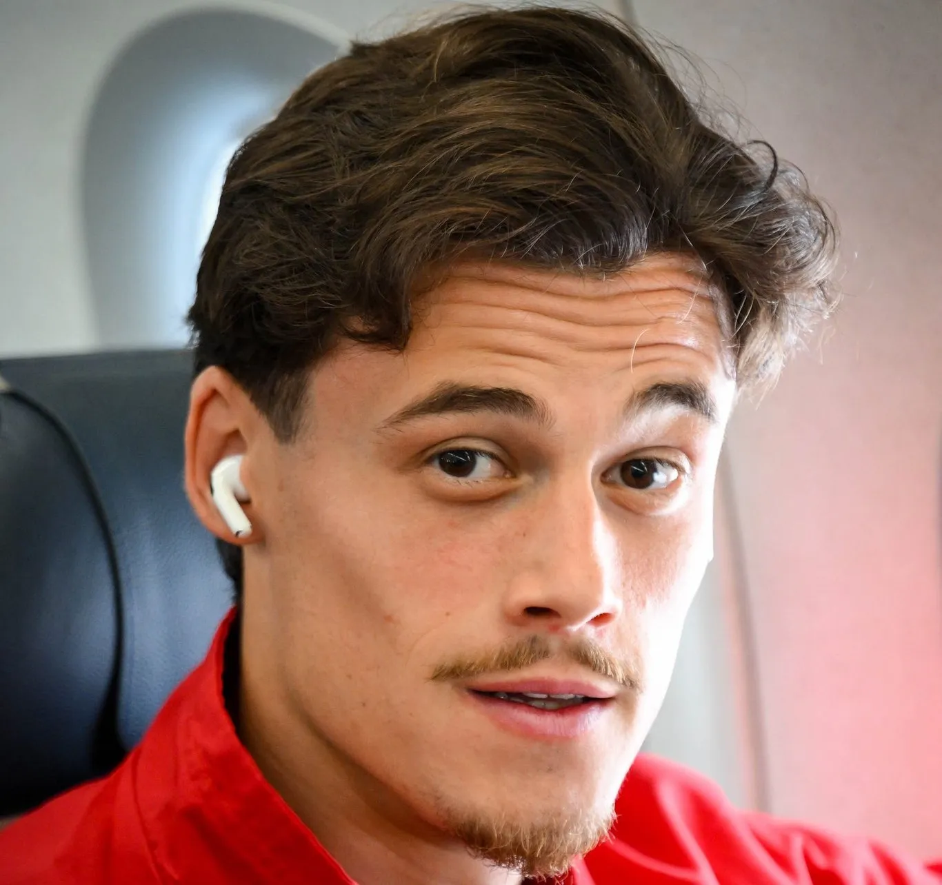 aereo partenza leverkusen roma svilar