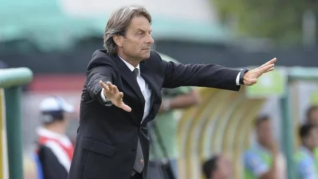 alberto de rossi panchina sbraccia 2015