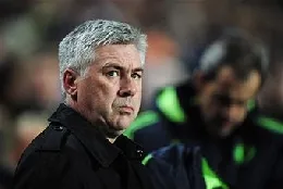 ancelotti20chelsea20ppiano20sguardo20laterale