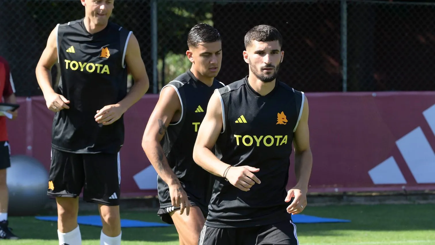 aouar e dybala trigoria