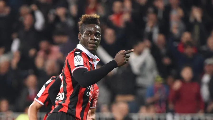 balotelli esulta nizza