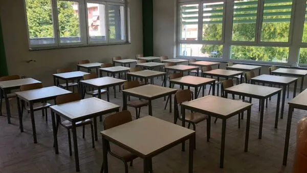 banchi scuola 1