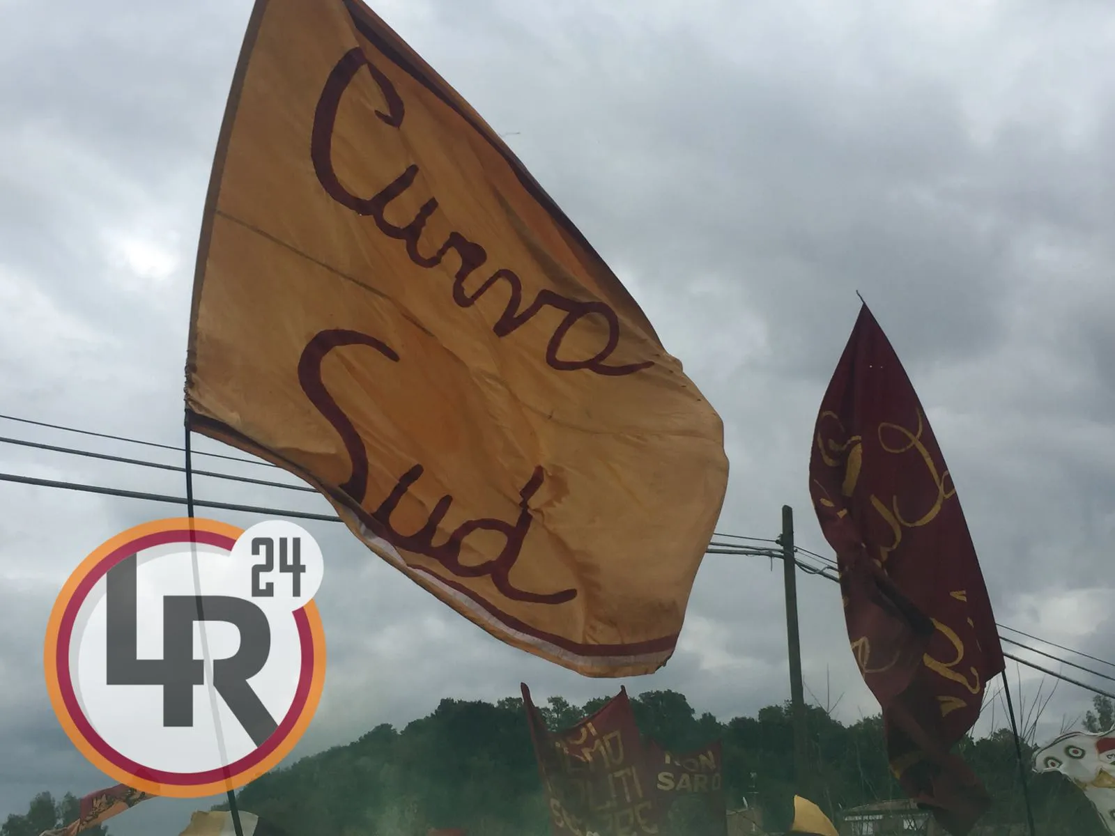 bandiera curva sud trigoria 1