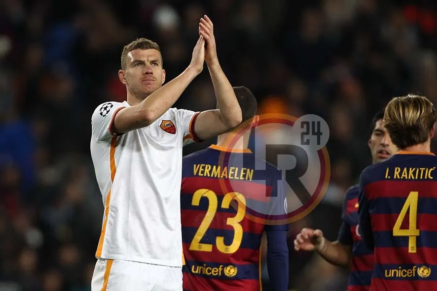 barcellona roma dzeko saluta pubblico