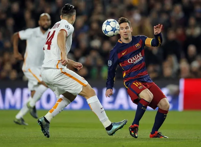 barcellona roma messi manolas 3
