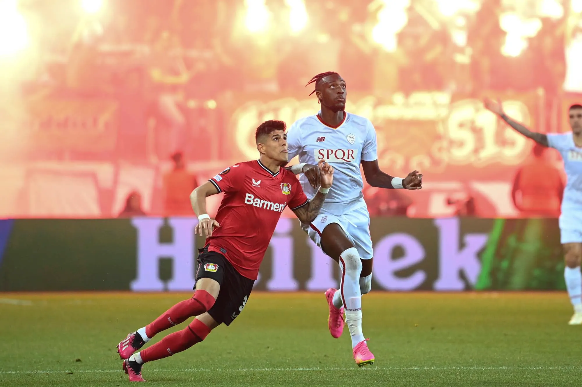 bayer leverkusen roma abraham 3