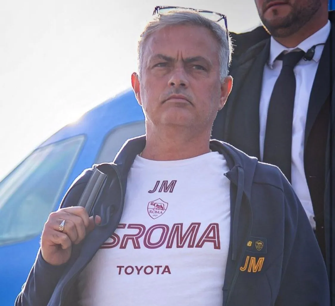 bayer leverkusen roma aereo mourinho
