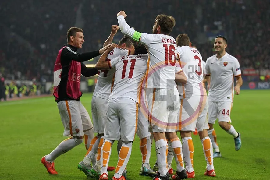 bayer leverkusen roma esultanza squadra 2