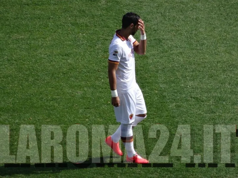 benatia tutta figura sassuolo roma