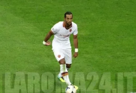 benatia tutta figura