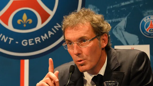 blanc psg conf