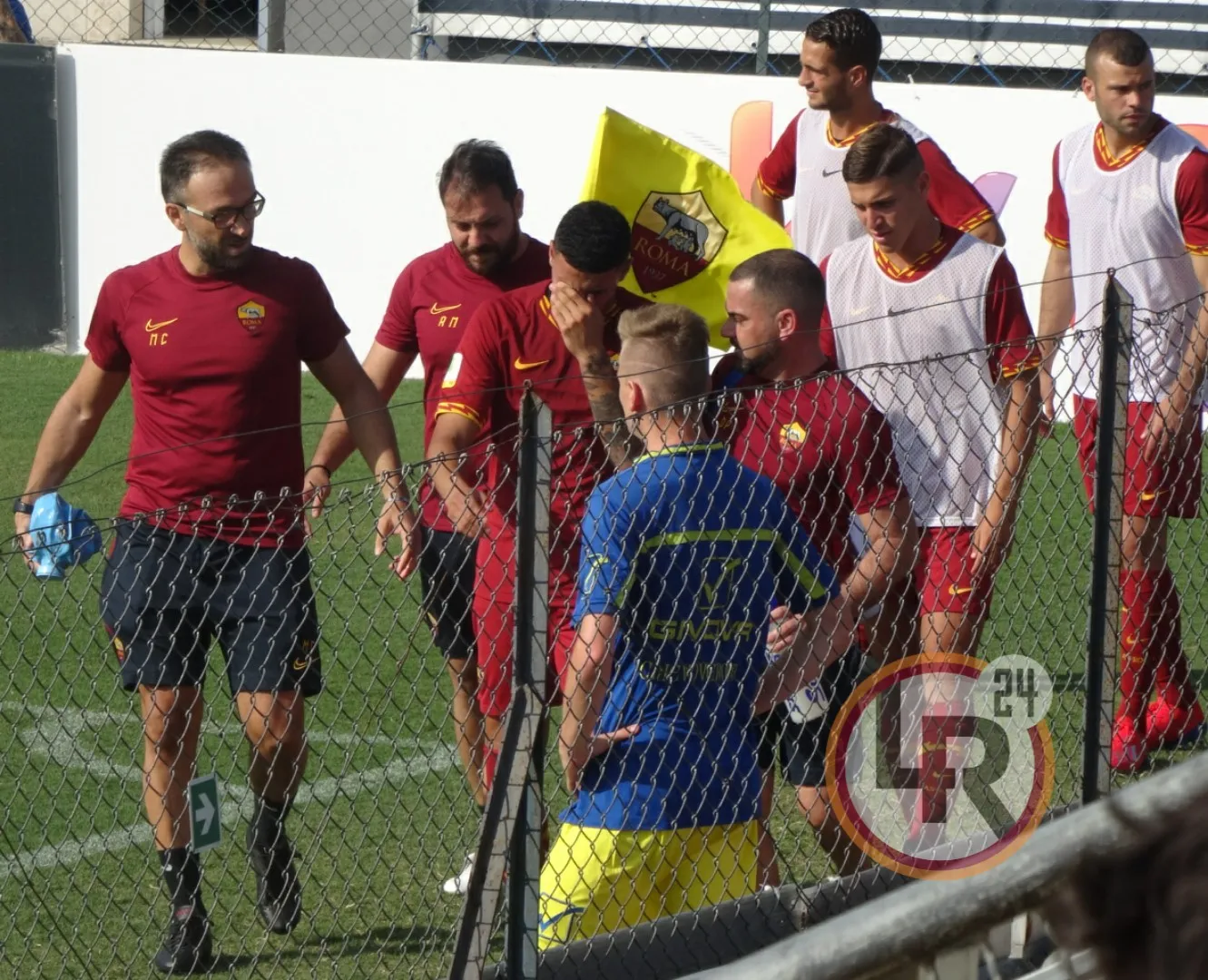 bouah lacrime uscita dal campo