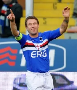 cassano20braccia20larghe20esulta