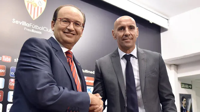 castro monchi stretta mano siviglia