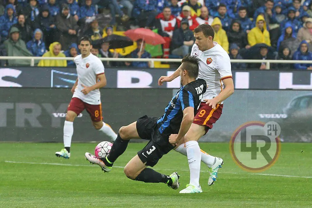 contrasto toloi dzeko