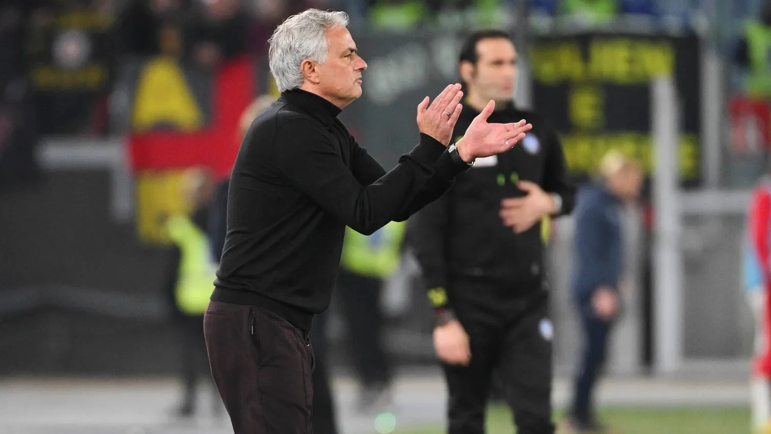 coppa italia roma cremonese mourinho