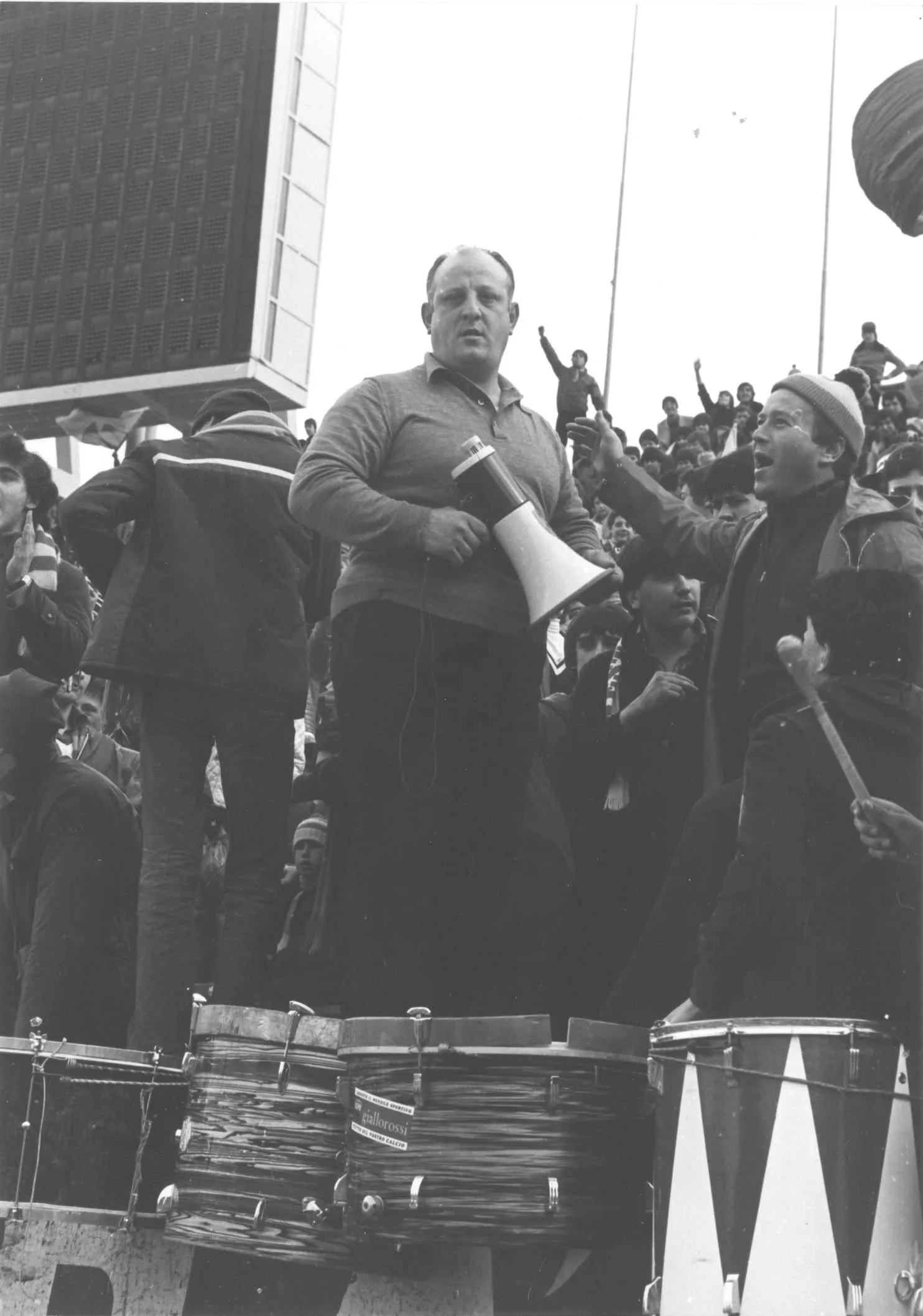 dante megafono