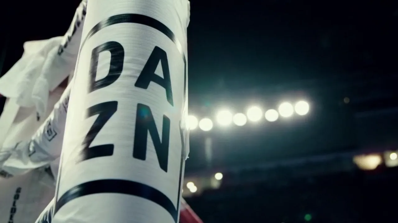 dazn logo ring