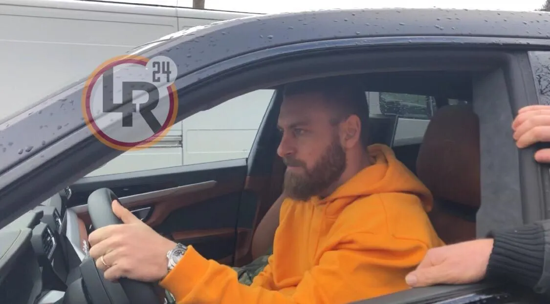 de rossi auto uscita trigoria