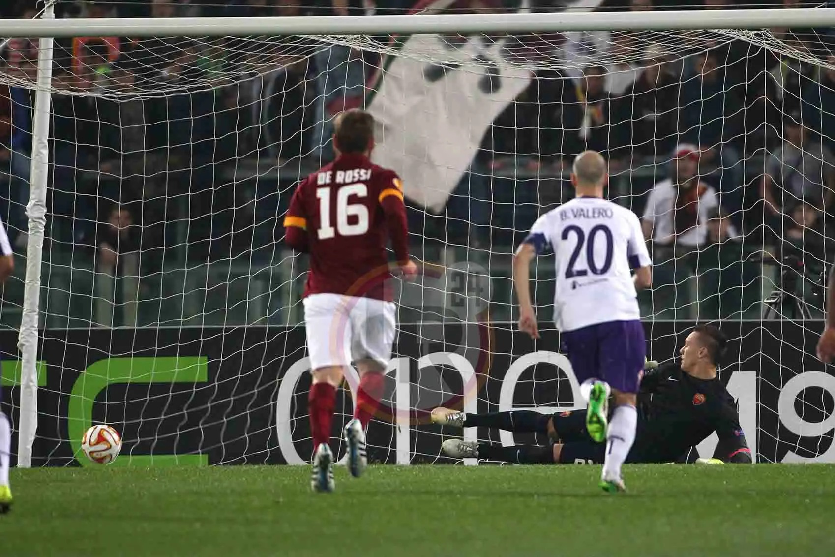 de rossi borja spalle rigore roma fiore 190315 mancini