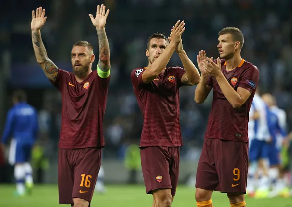 de rossi strootman dzeko applausi