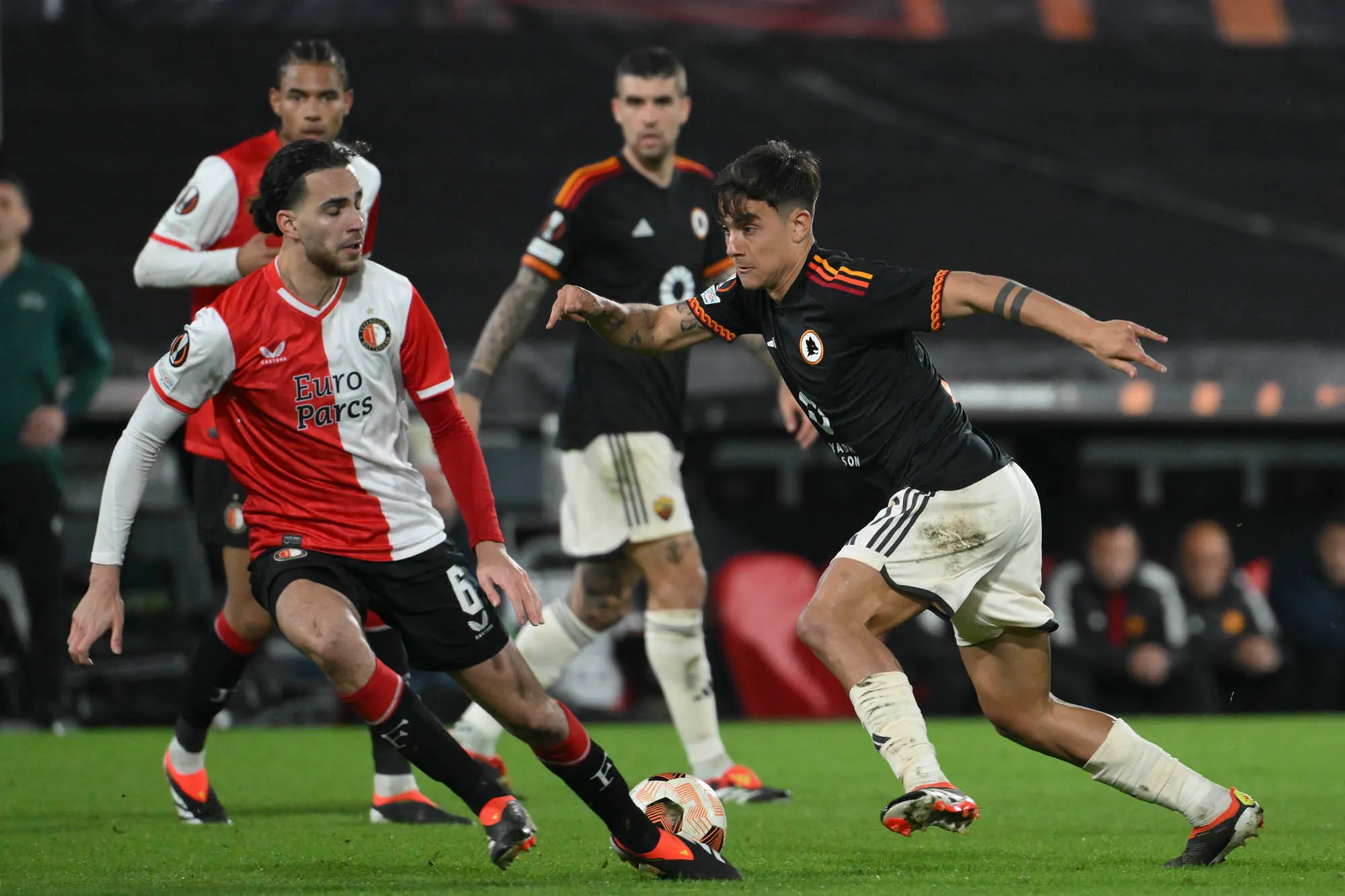 dybala feyenoord roma de kuip