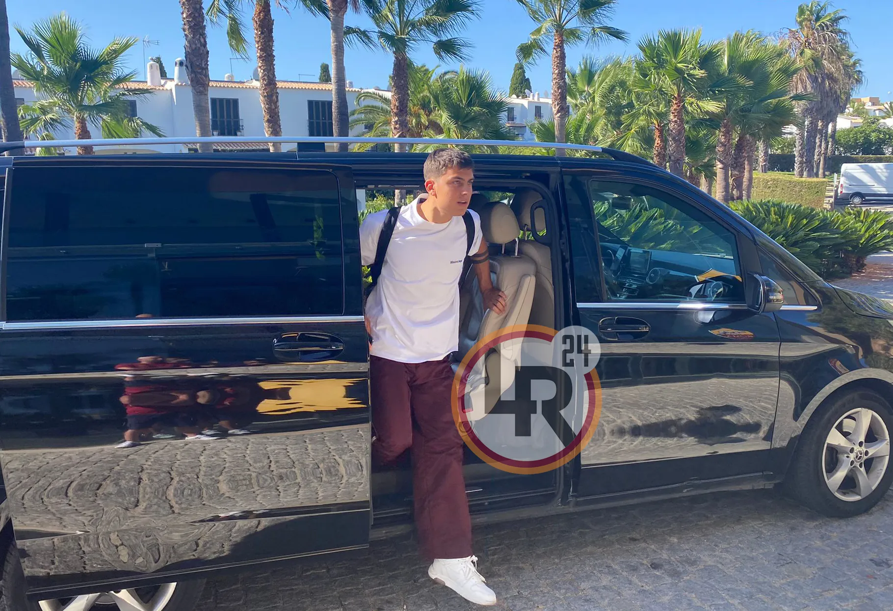 dybala ritiro albufeira arrivo
