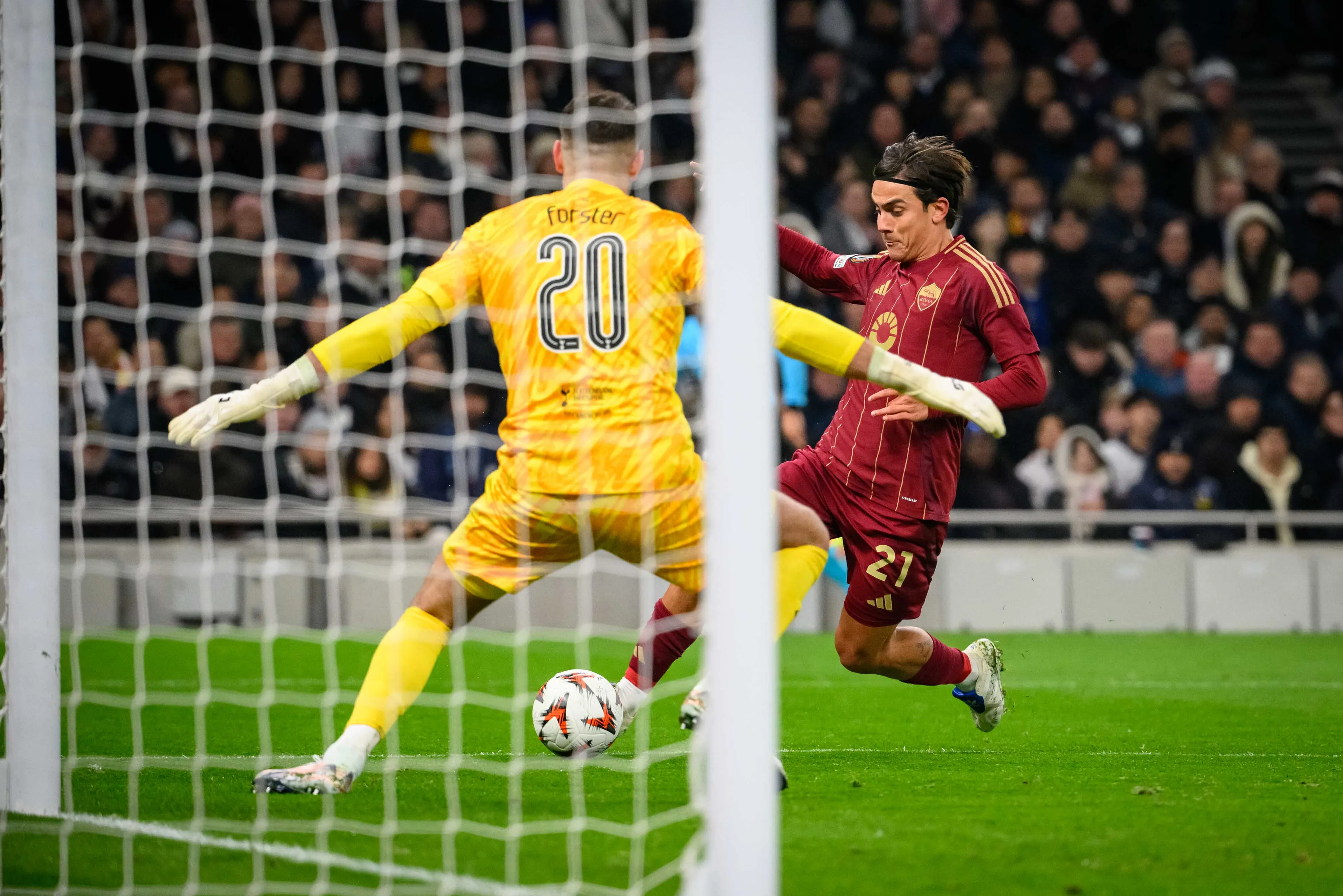 dybala tottenham roma