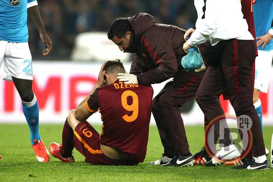 dzeko a terra napoli roma 131215 mancini