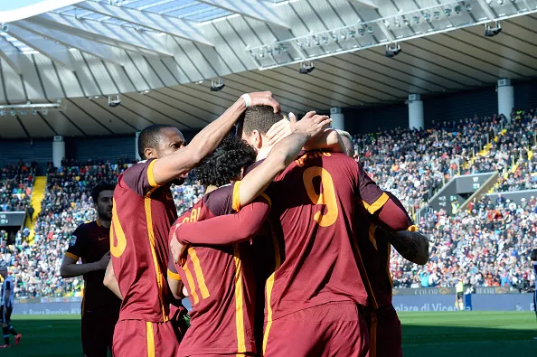 dzeko abbracciato udinese roma