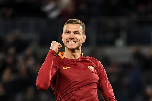 dzeko mezzo pp sorride
