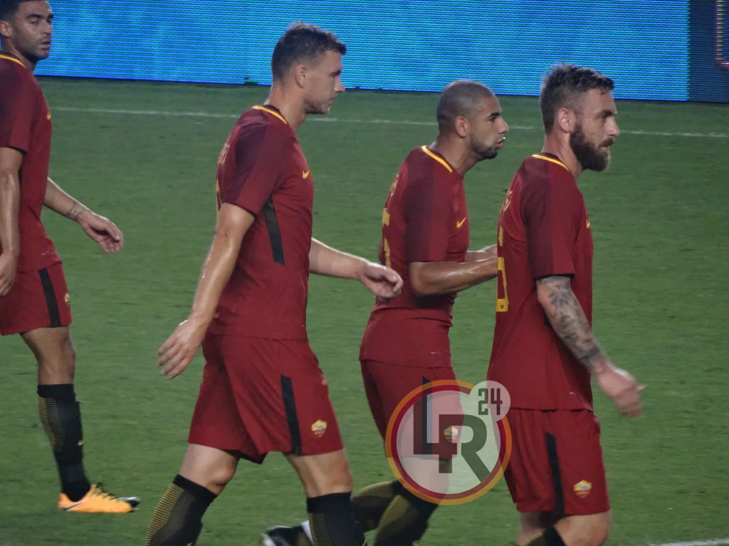 dzeko peres de rossi roma tottenham