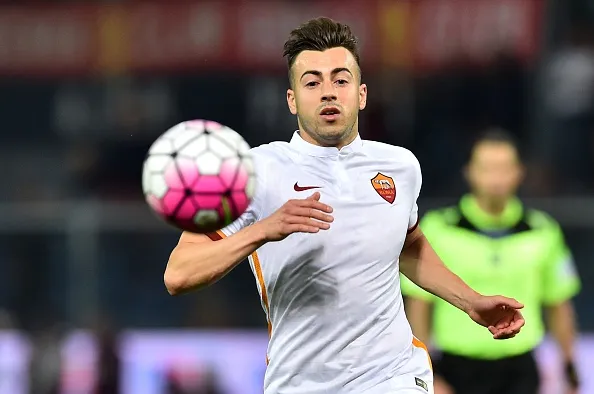el shaarawy corsa frontale bianco
